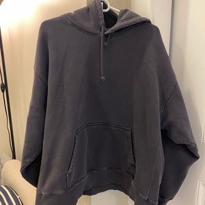 Aritzia/TNA Cozy Fleece Boyfriend (Size 3)